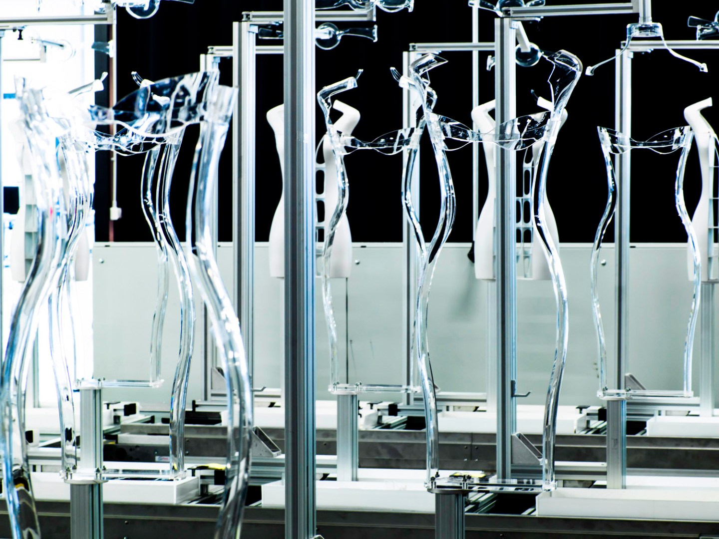 Yoox e-commerce luxury fashion