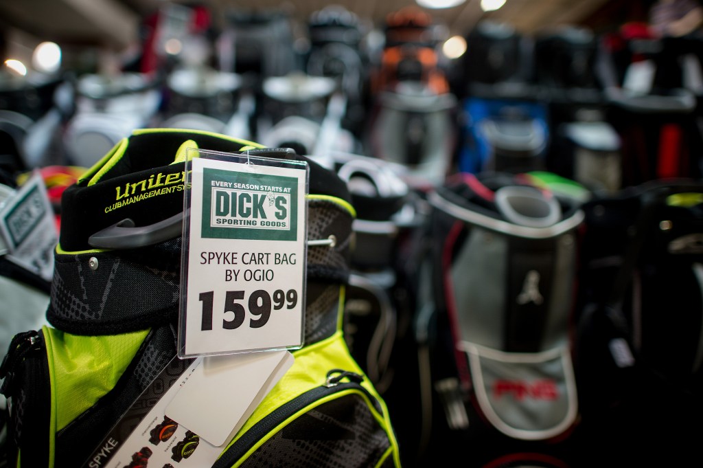 Dick's Sporting Goods is missing golfers and hunters these days Fortune