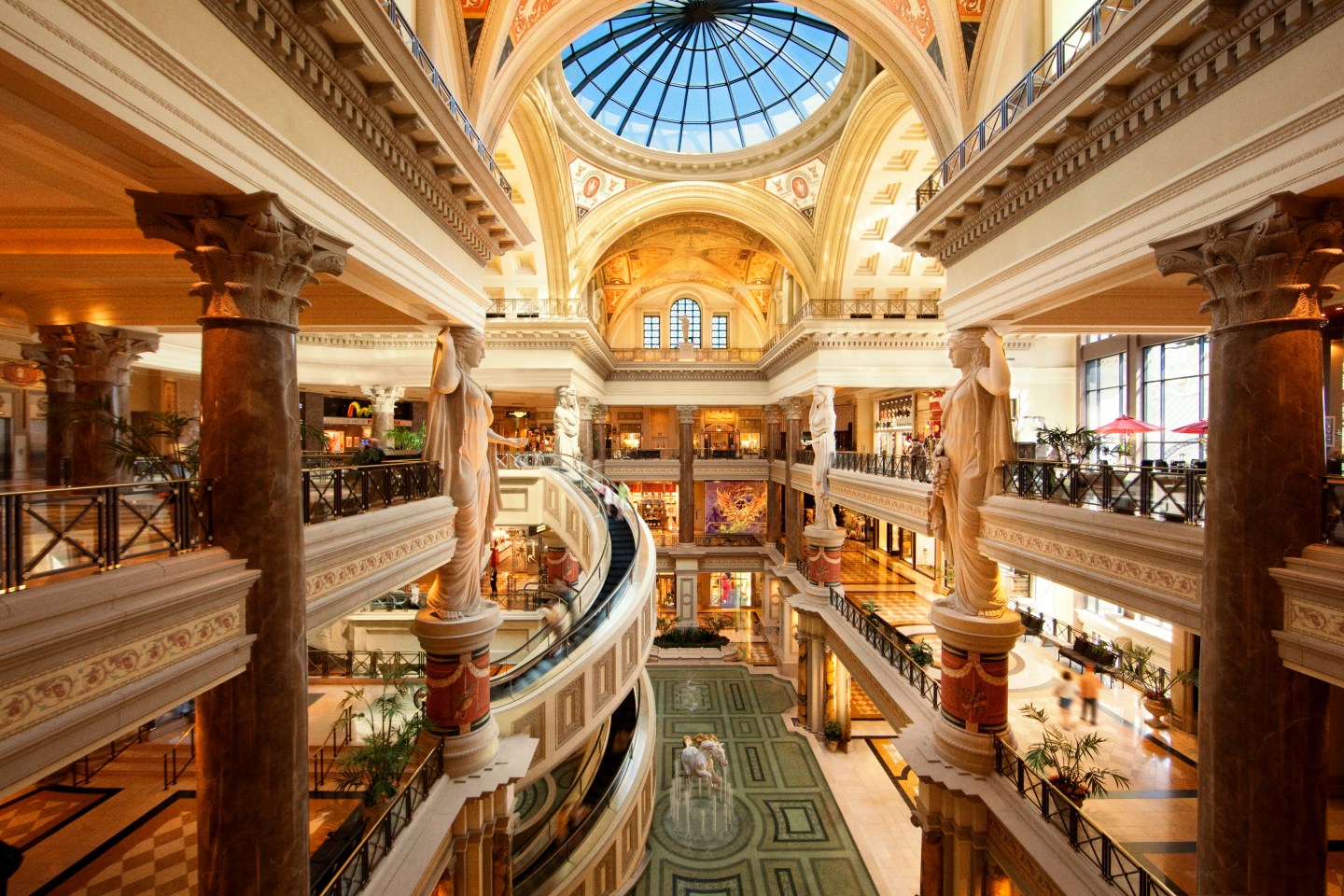 Not all U.S. malls are reeling These 10 centers are booming Fortune