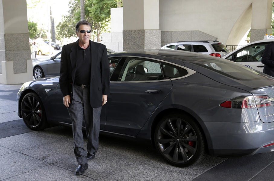 Texas Governor Rick Perry, Tesla's "gigafactory"