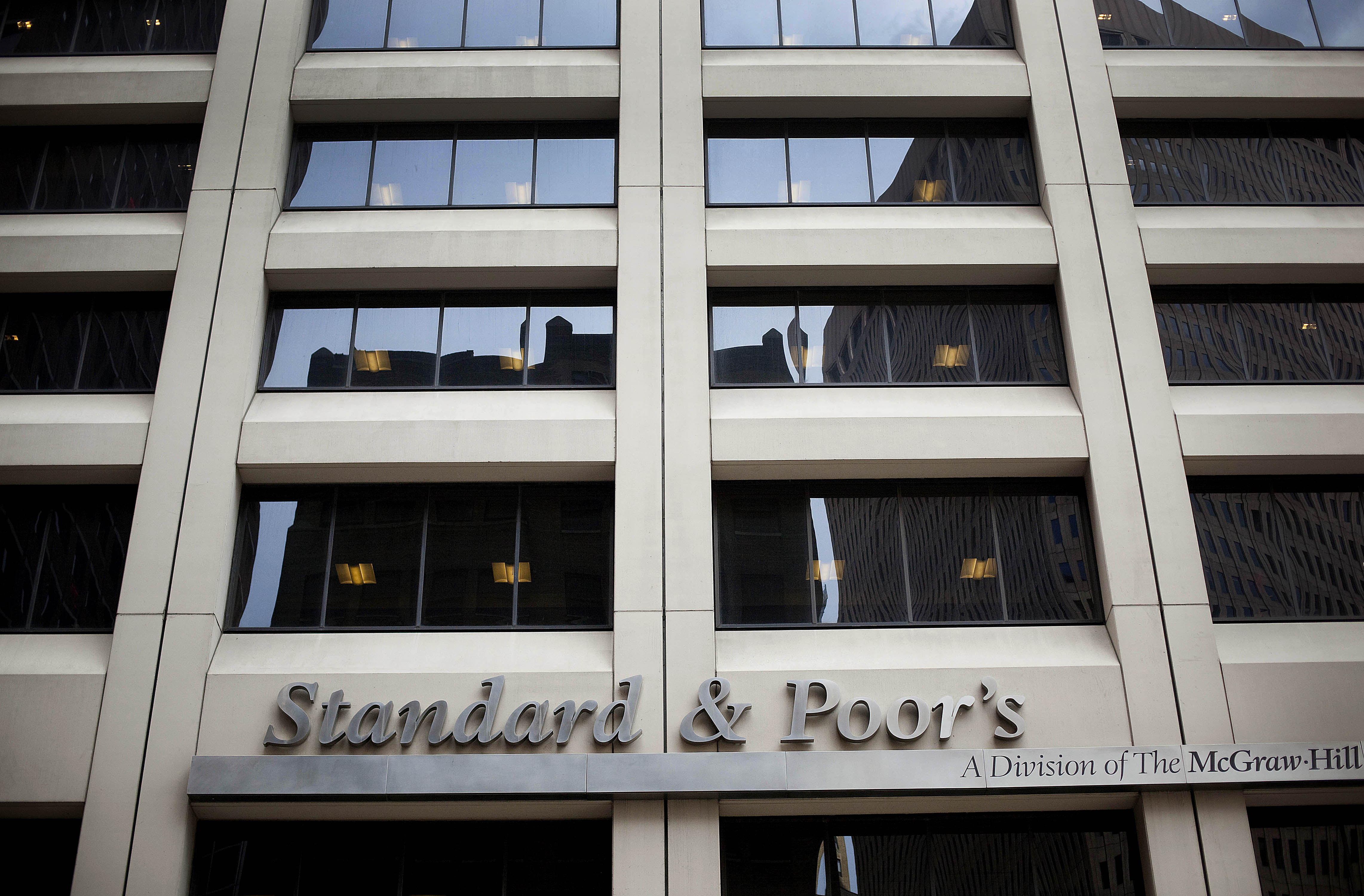 Standard Poor S Settles With The Sec In Ratings Fraud Case Fortune
