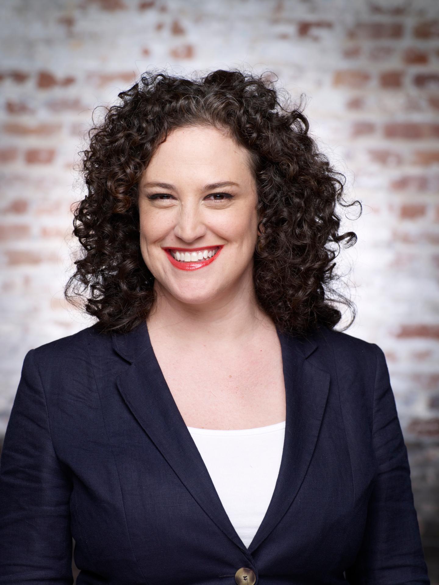 Melinda Toporoff headshot