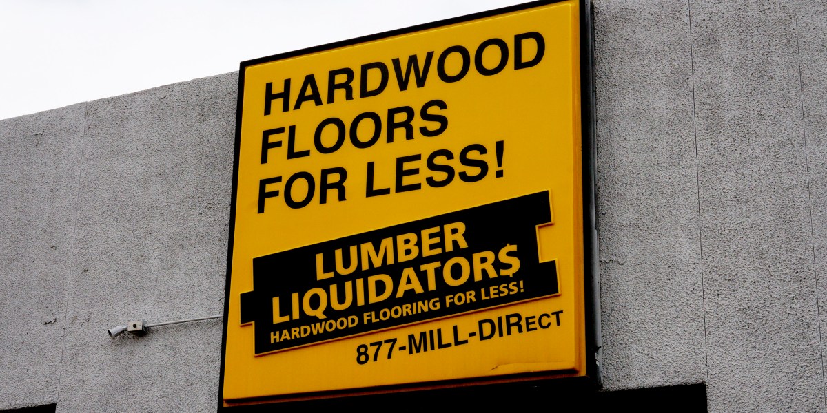 Lumber Liquidators CEO abruptly quits, amid lawsuits, federal probe