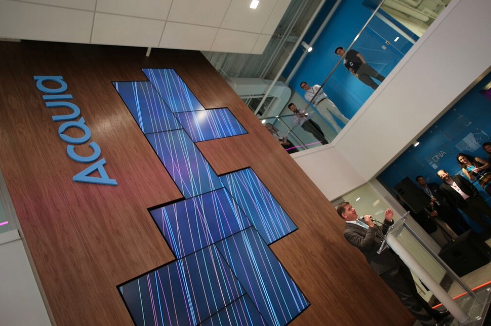 Mayor Martin Walsh at Acquia's grand opening celebration.