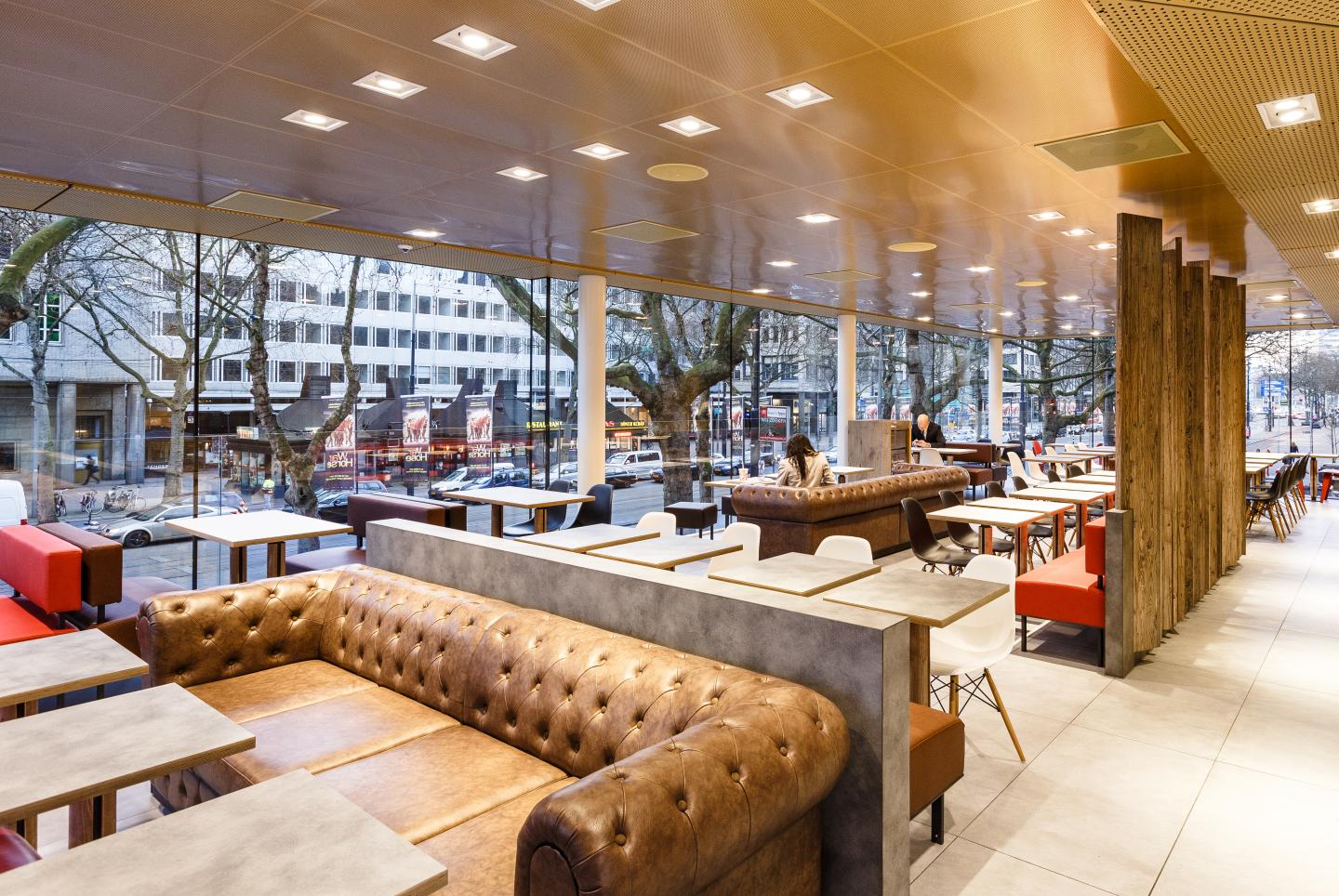 McDonalds Netherlands Interior