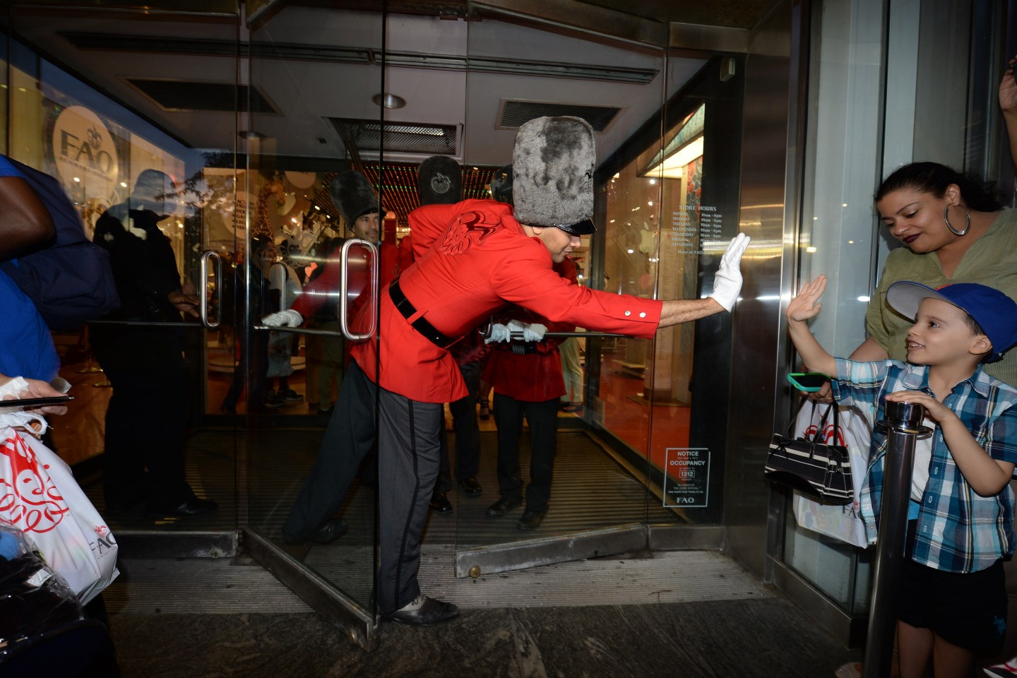 NY: FAO Schwarz Closes Fifth Avenue Flagship Store