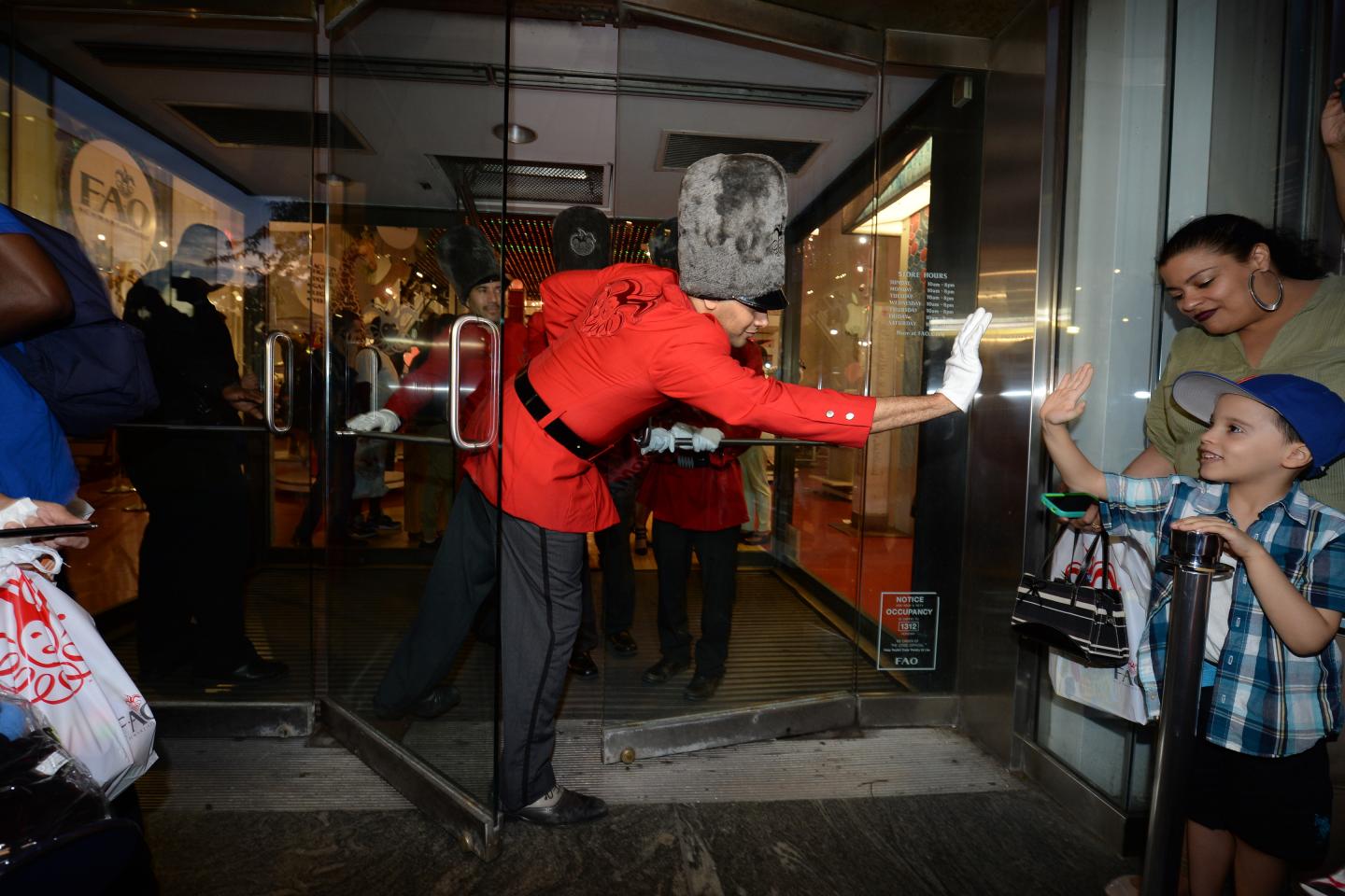 NY: FAO Schwarz Closes Fifth Avenue Flagship Store