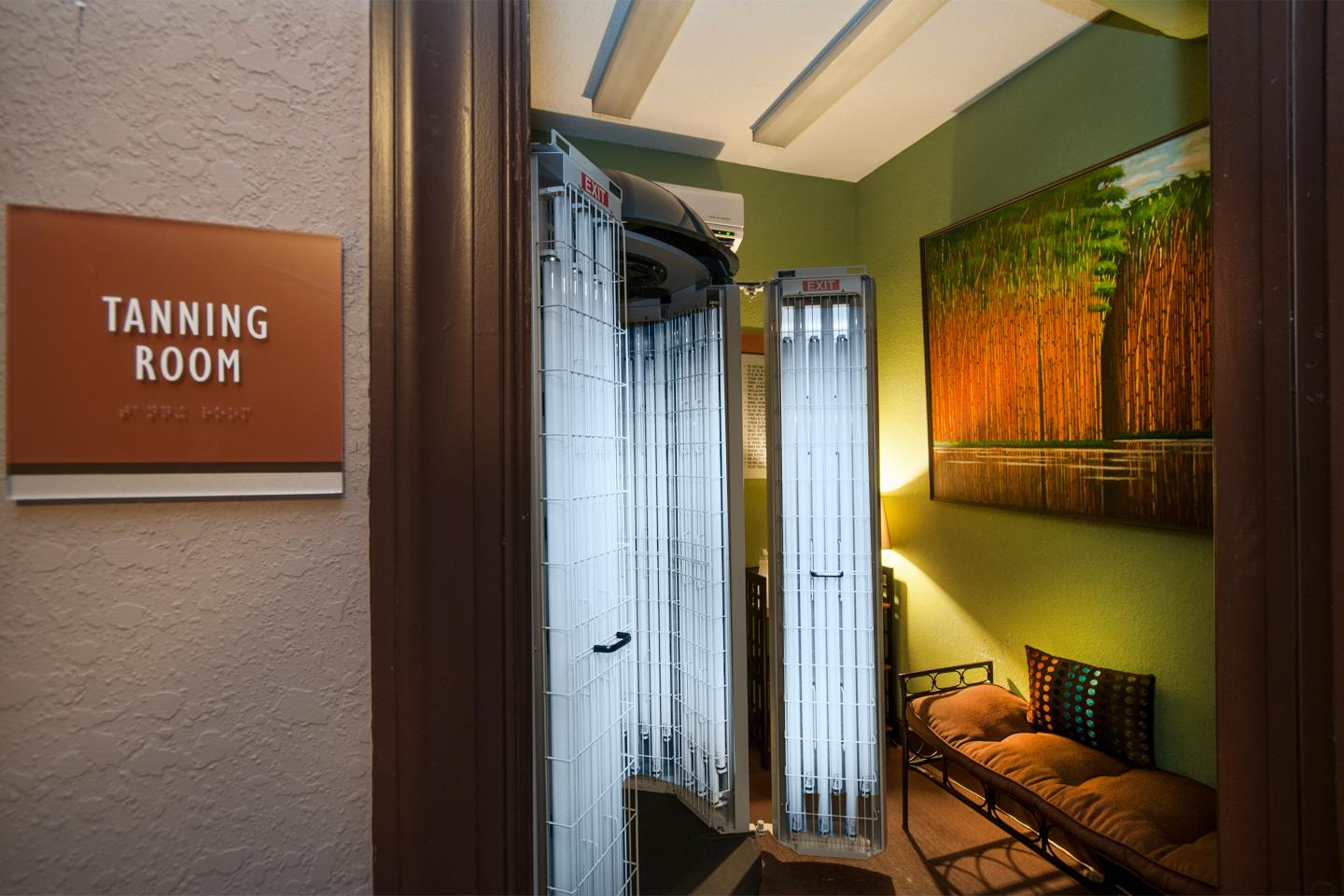 Campus Advantage Lofts tanning room