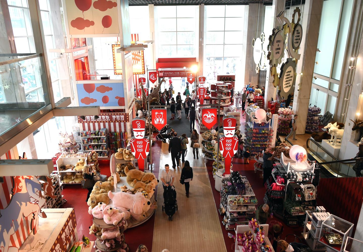 US-ECONOMY-BUSINESS-FAO SCHWARZ