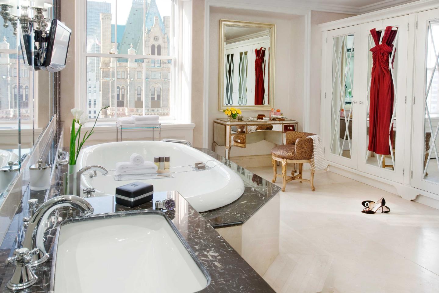 Tata Suite Bath