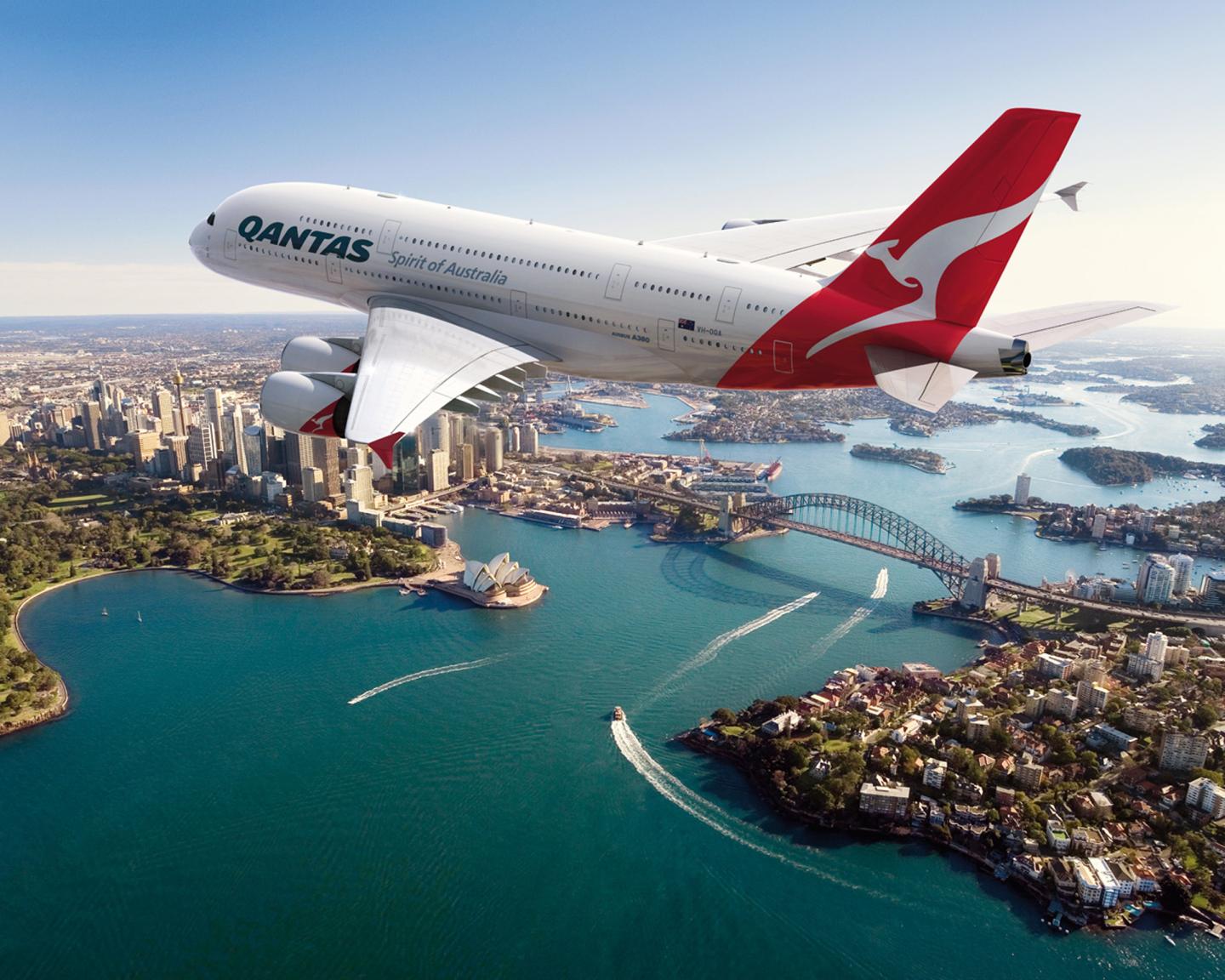 No. 10 International: Qantas Airways