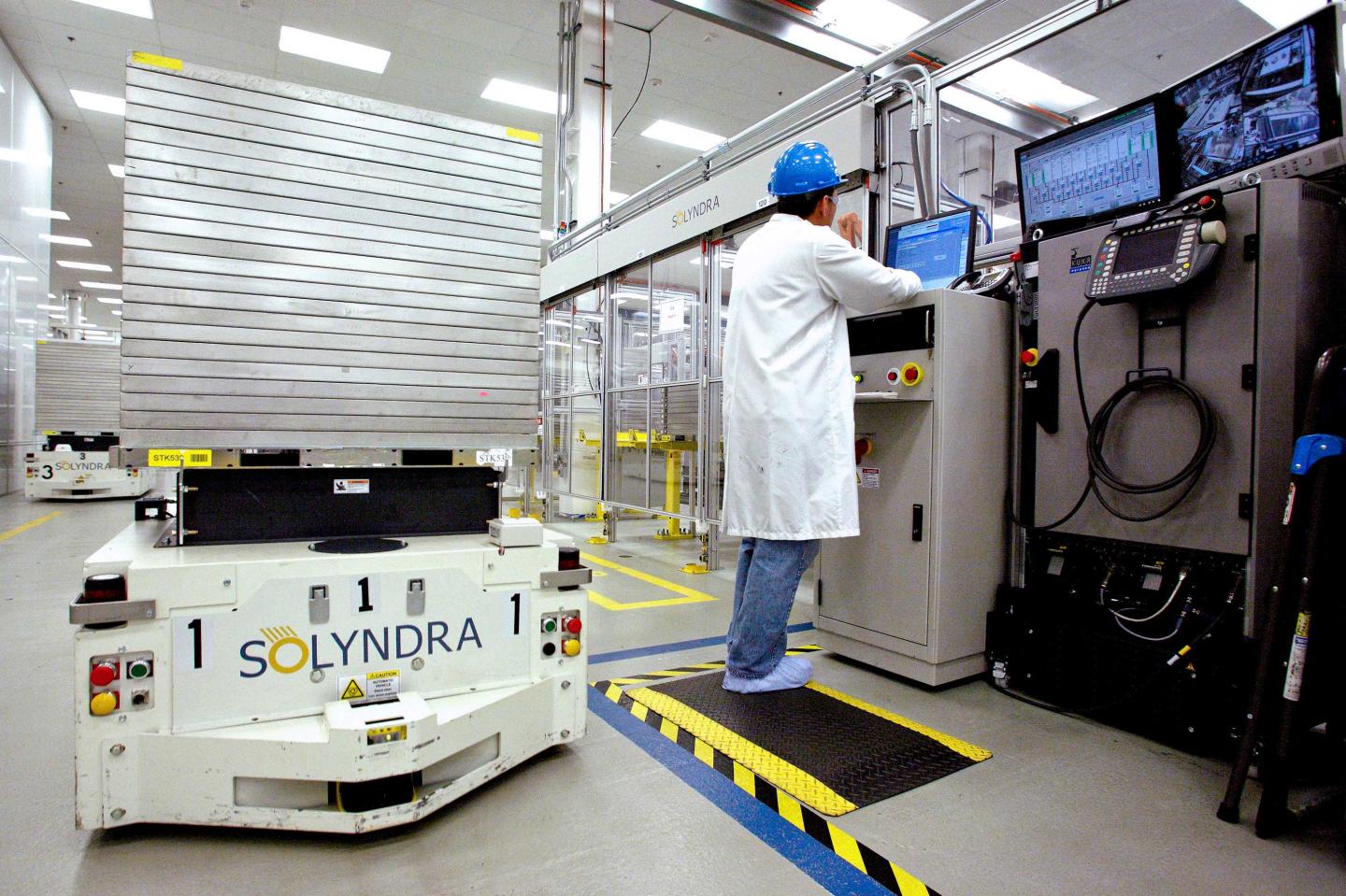 Solyndra Solar Cell Arrays At Fremont Manufacturing Plant