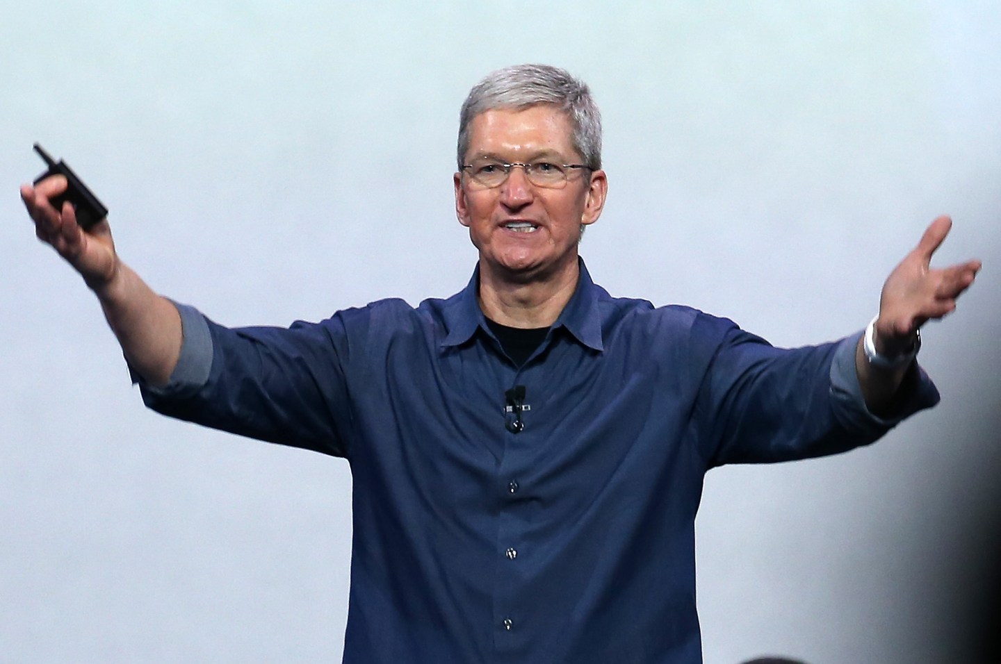 What Does Apple s New Bonus Plan Mean For Investors Fortune