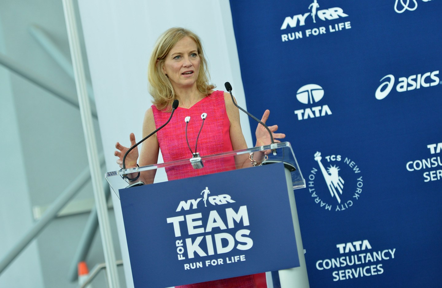 Caroline Wozniacki Picks Up Her New York City Marathon Official Race Bib