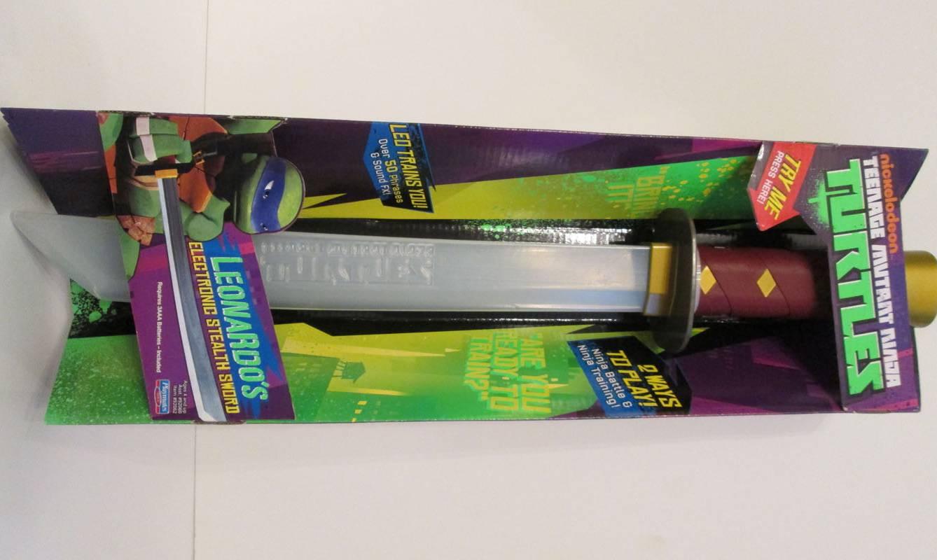 WATCH - Toys 2015 - LeonardoSword1