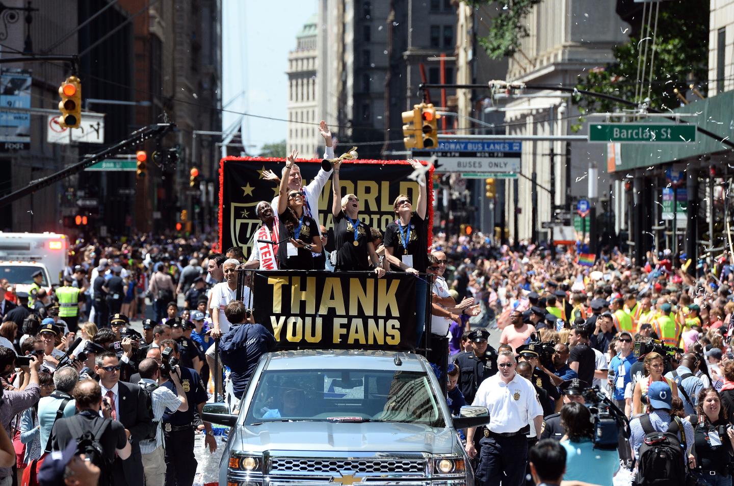 FBL-US-WC-2015-PARADE