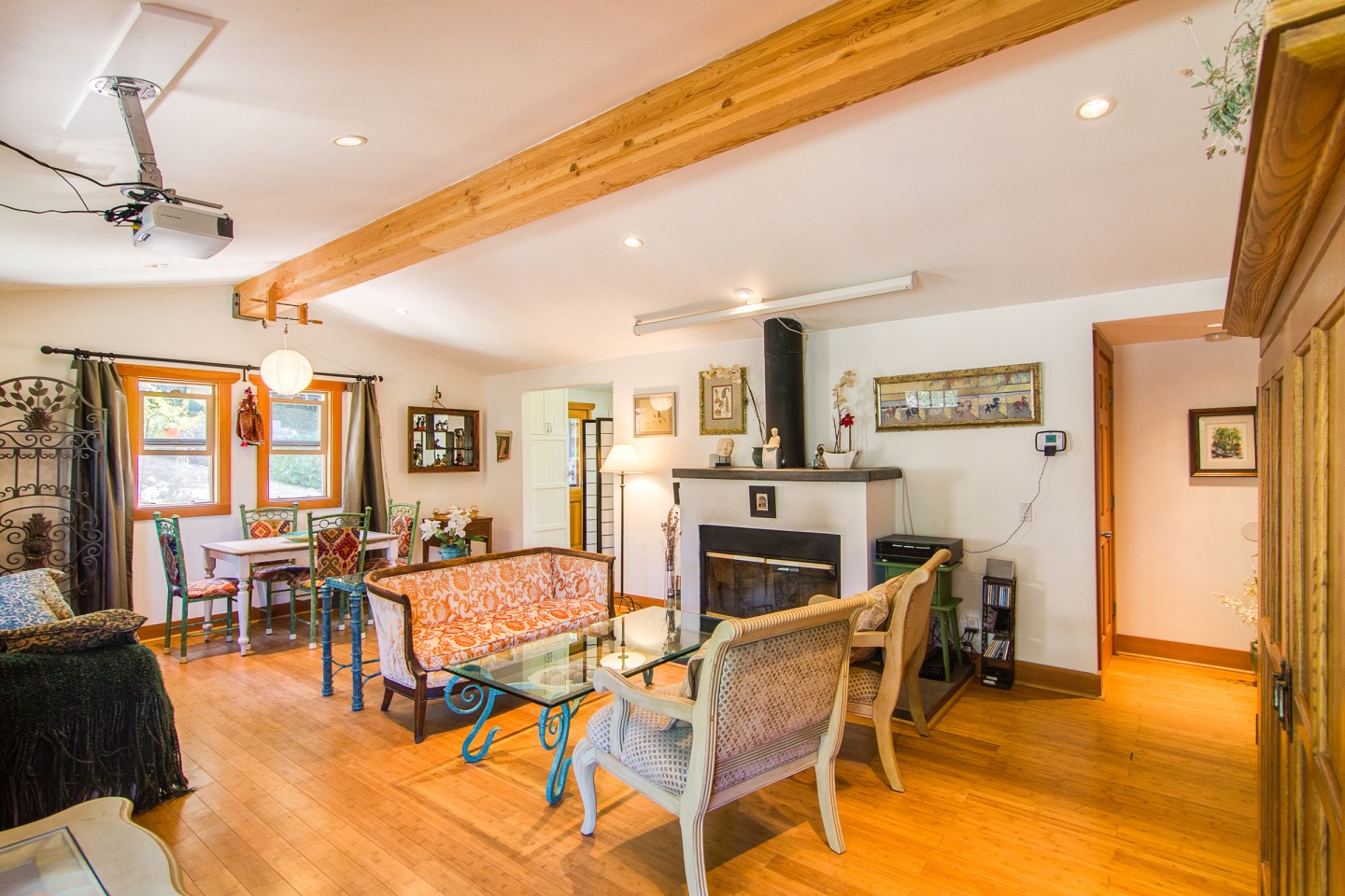 Mickey Rooney's living room.