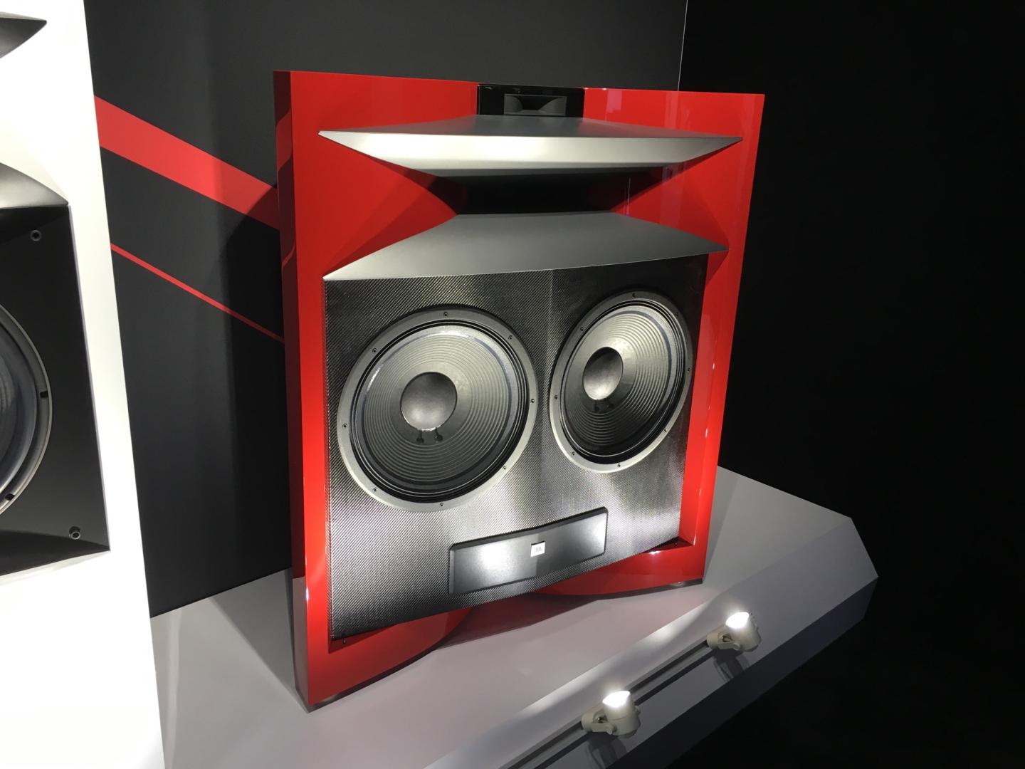 JBL Everest
