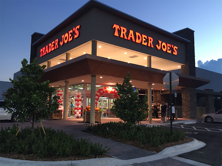 Florida Trader Joe's store at night