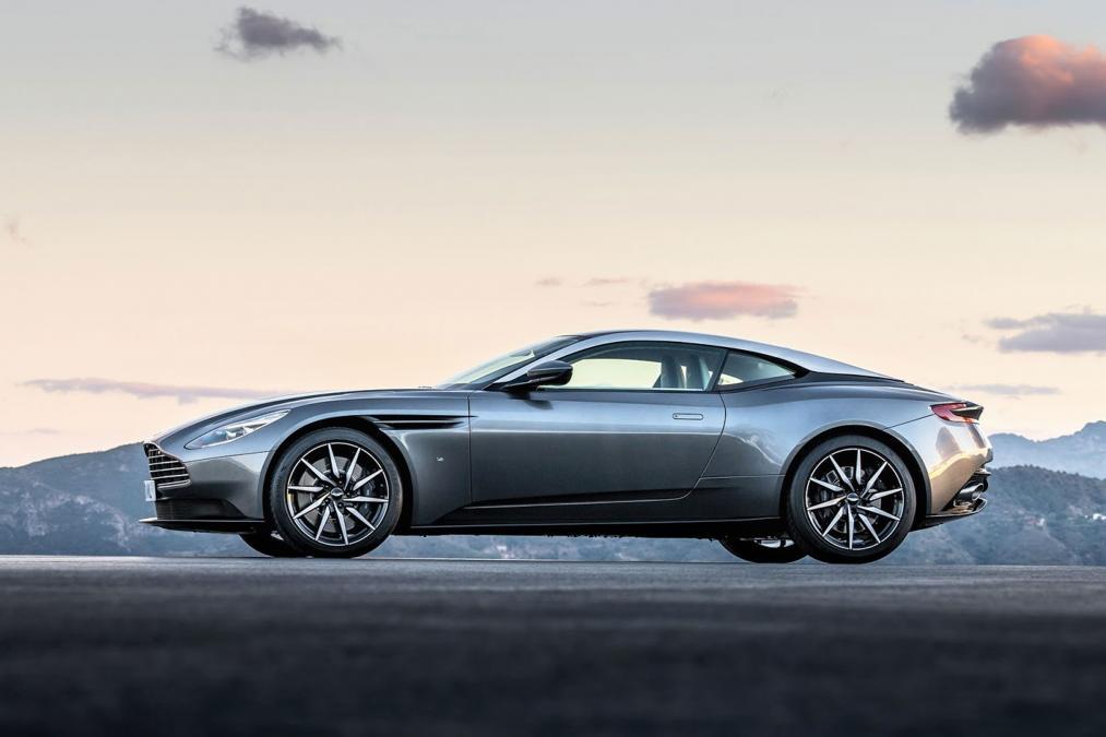 aston--photo2