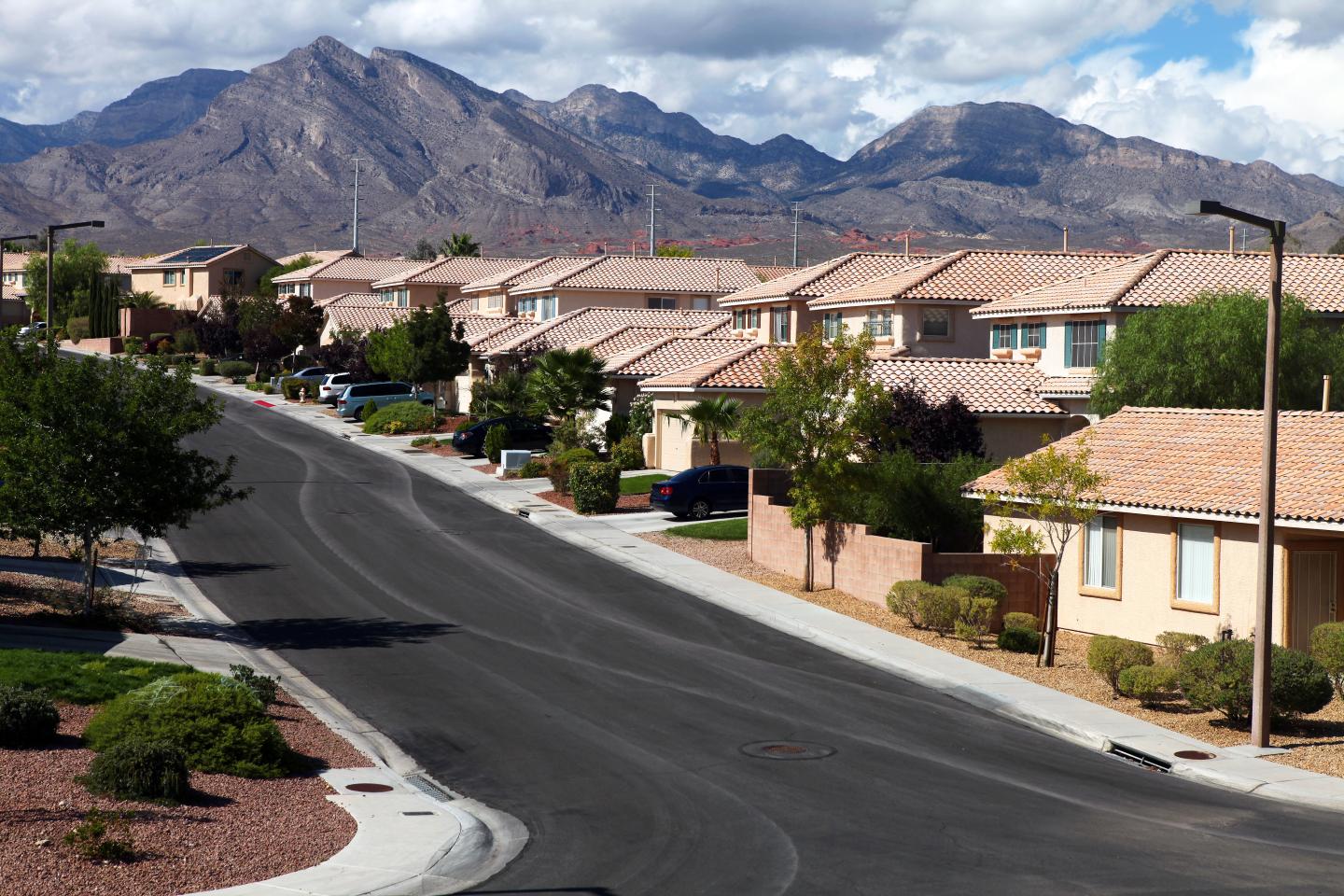 Desert Homes and Mountains