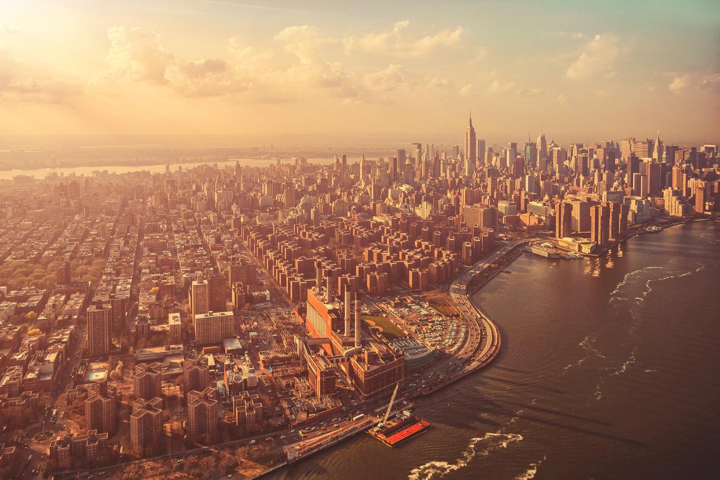 A Sunny Manhattan Afternoon