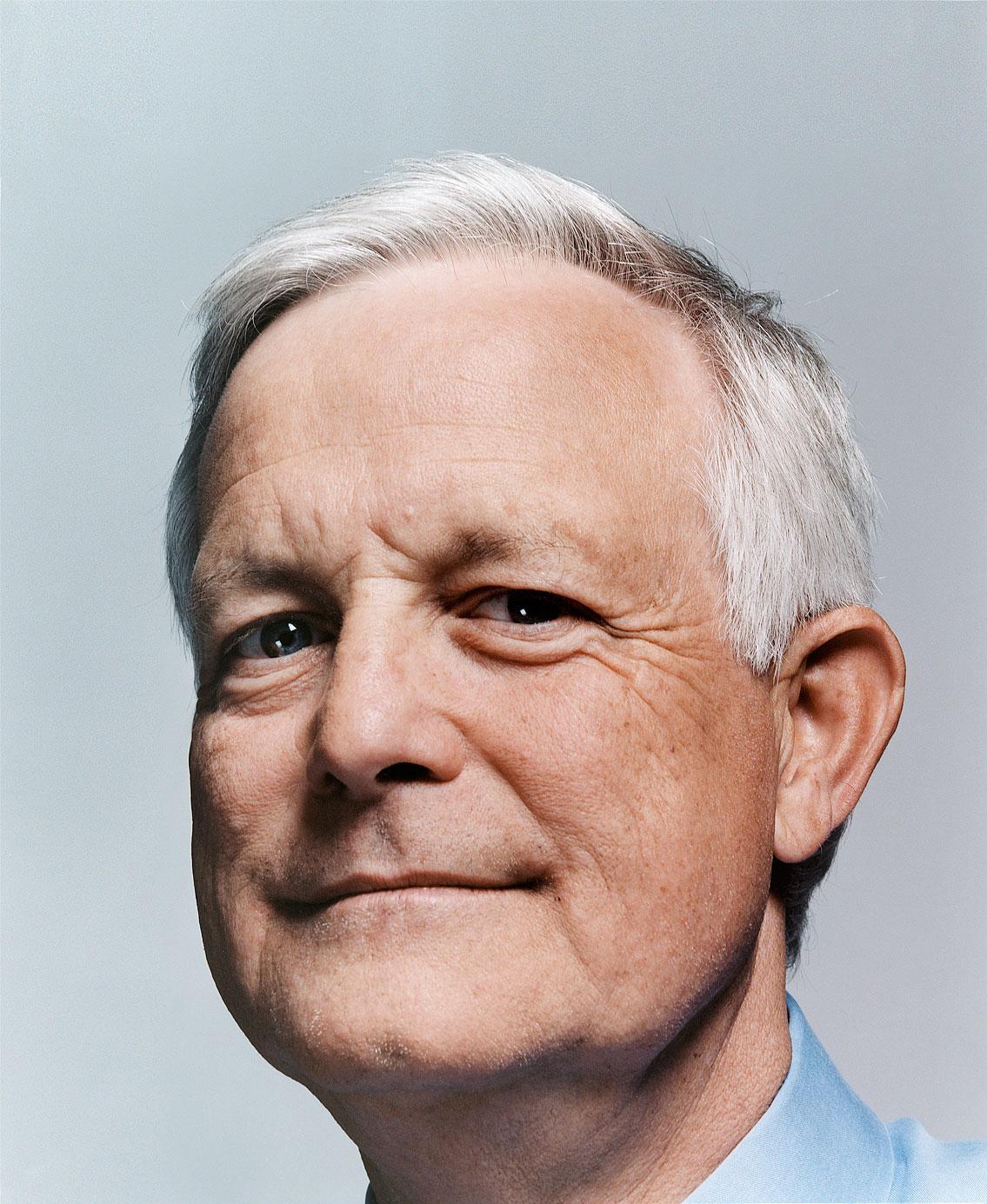 Kevin W. SharerChairman of the Board, Chief Executive Officer and President, Amgen Inc.Mr. Kevin W. Sharer, age 56, has served as a director of the Company since November 1992. Since May 2000, Mr. Sharer has been Chief Executive Officer and President of the Company and has also been Chairman of the Board since December 2000. Photographed at Amgen headquarters in Thousand Oaks, CA 2/8/06