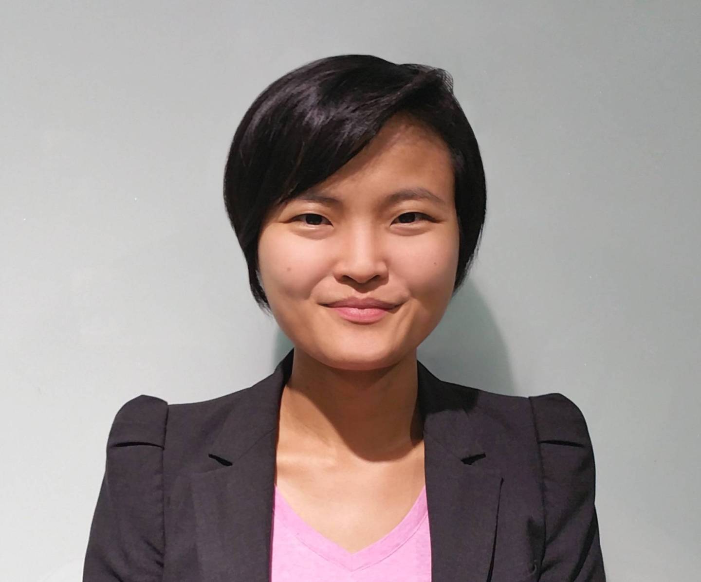 tan-hooi-ling-front-profile