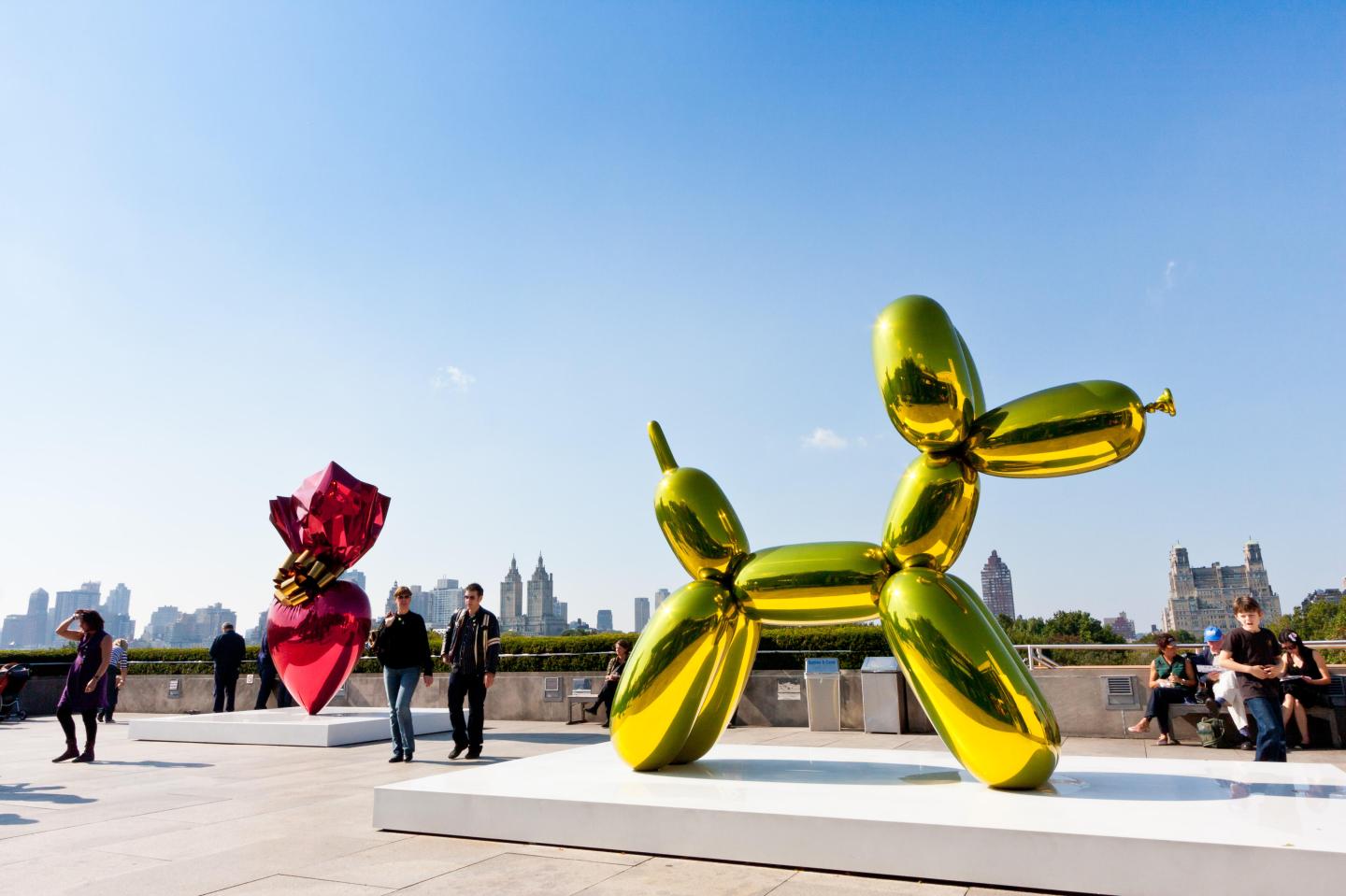 Jeff Koons on the roof of Metropolitan Museum of Art in New York City in October 2008