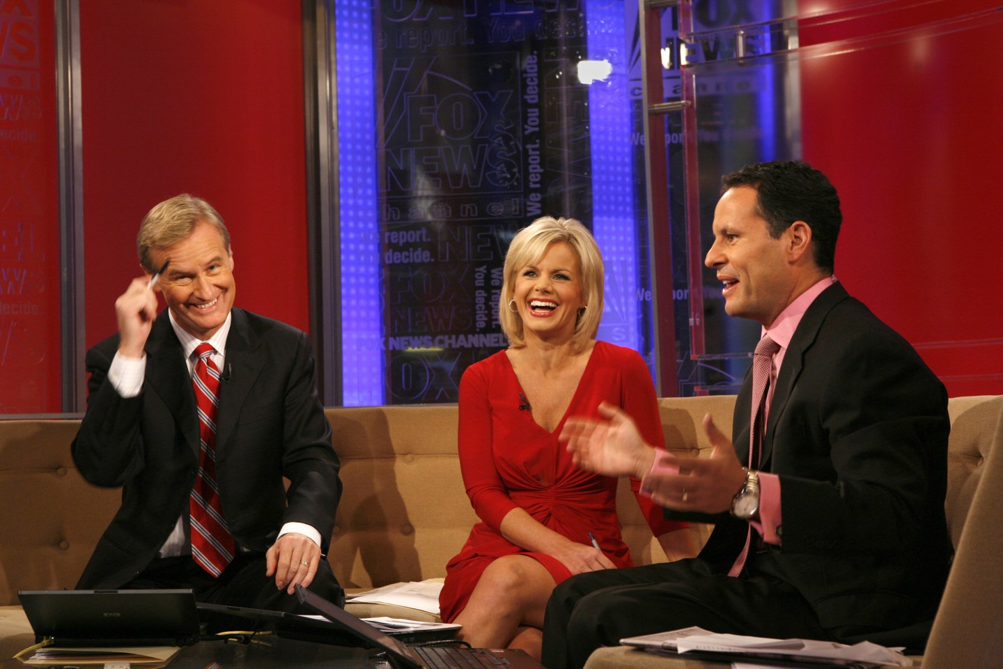 NEW YORK, NEW YORKOctober 16, 2008The three anchors of "Fox & Friends" are (left to right) Stev
