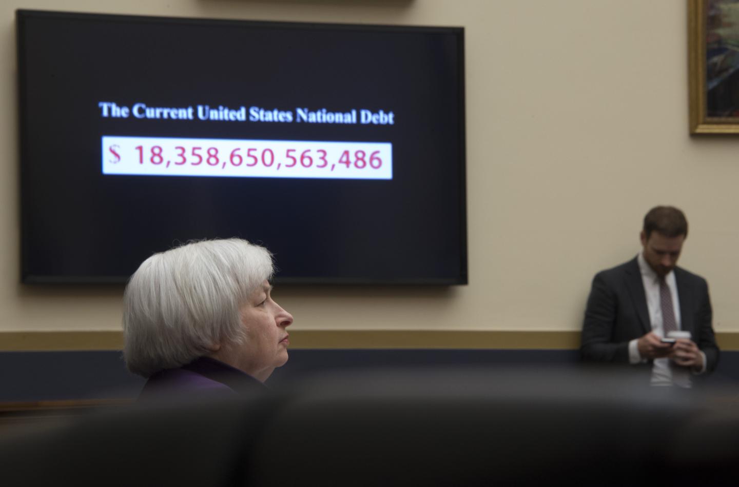 US-ECONOMY-BANKING-YELLEN