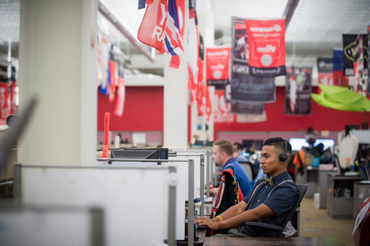 Best Workplaces in Tech 2017- Rackspace