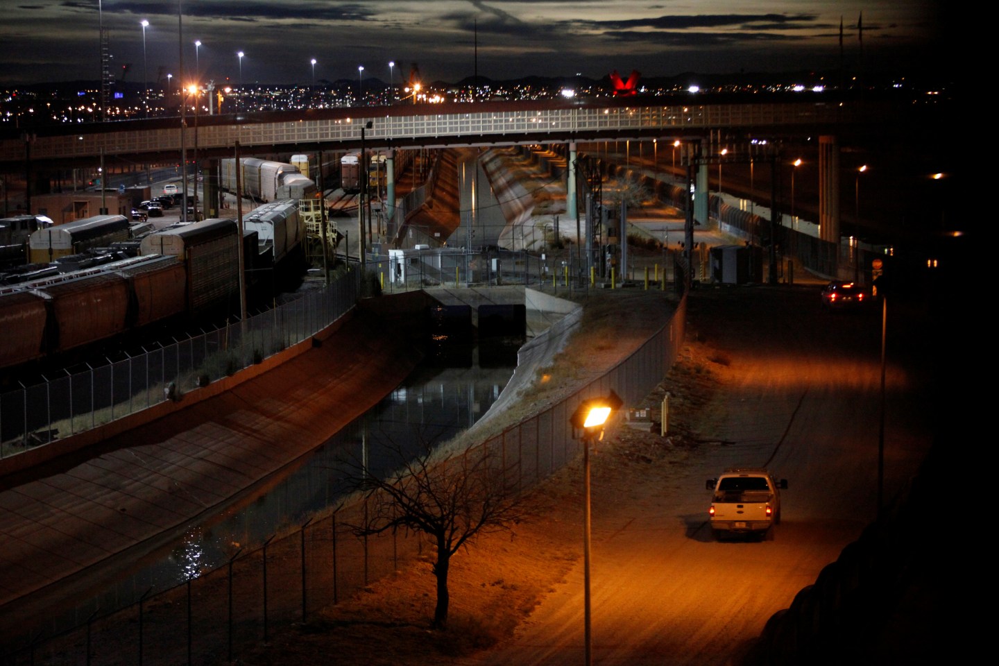 The international border bridge Stanton is seen between El Paso US and Ciudad Juarez in Ciudad Juarez, Mexico