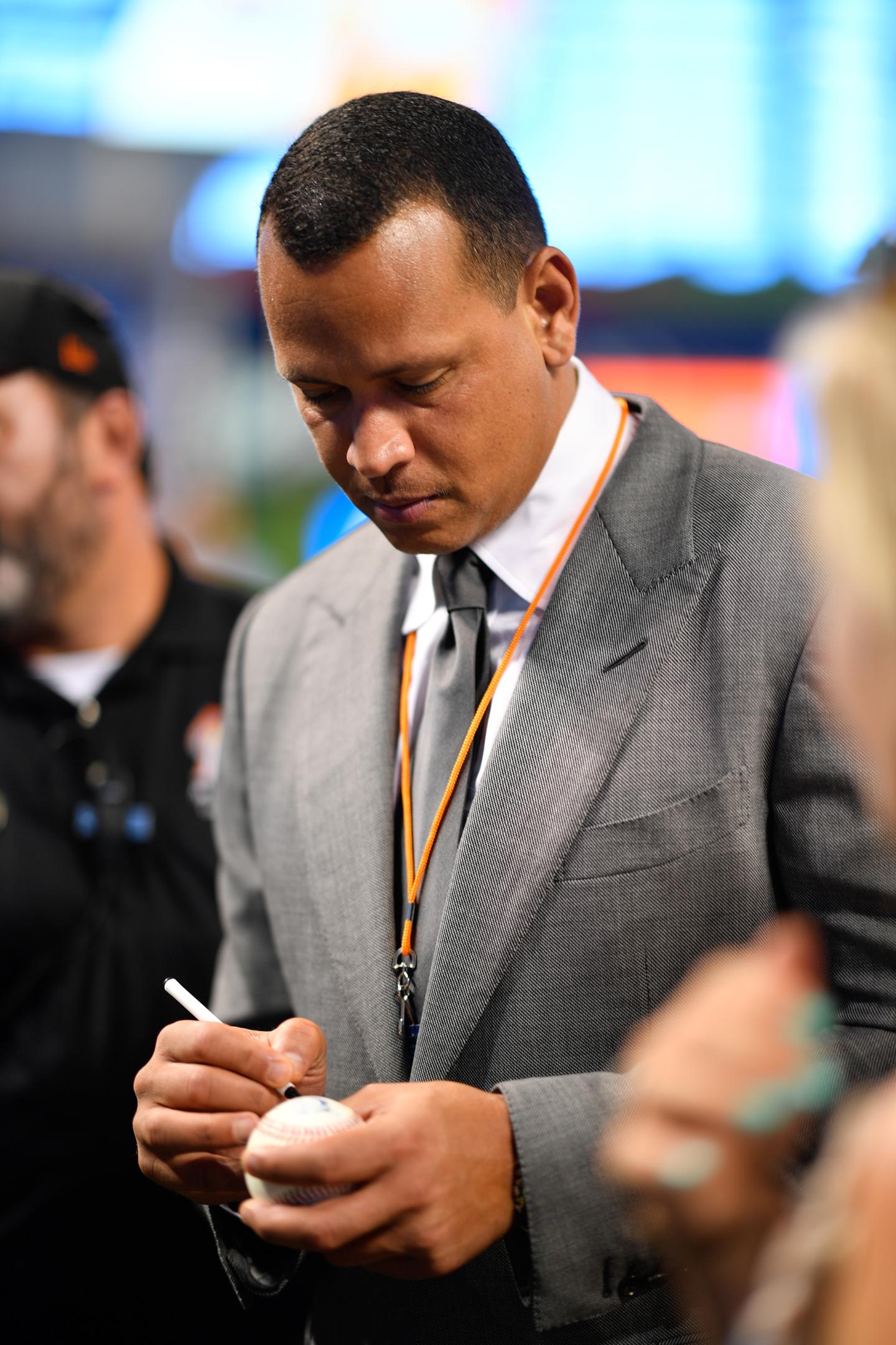 ROD.08.01.17.autograph