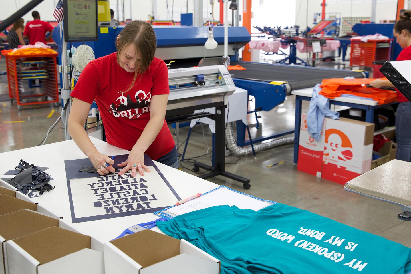 Best Workplaces Retail 2017-CustomInk