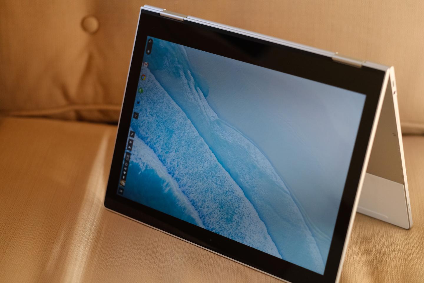Google's 2017 Pixelbook in "tent" mode.