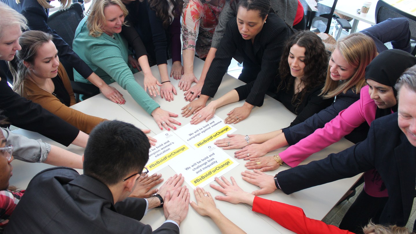 EY-100-best-companies-2018-web