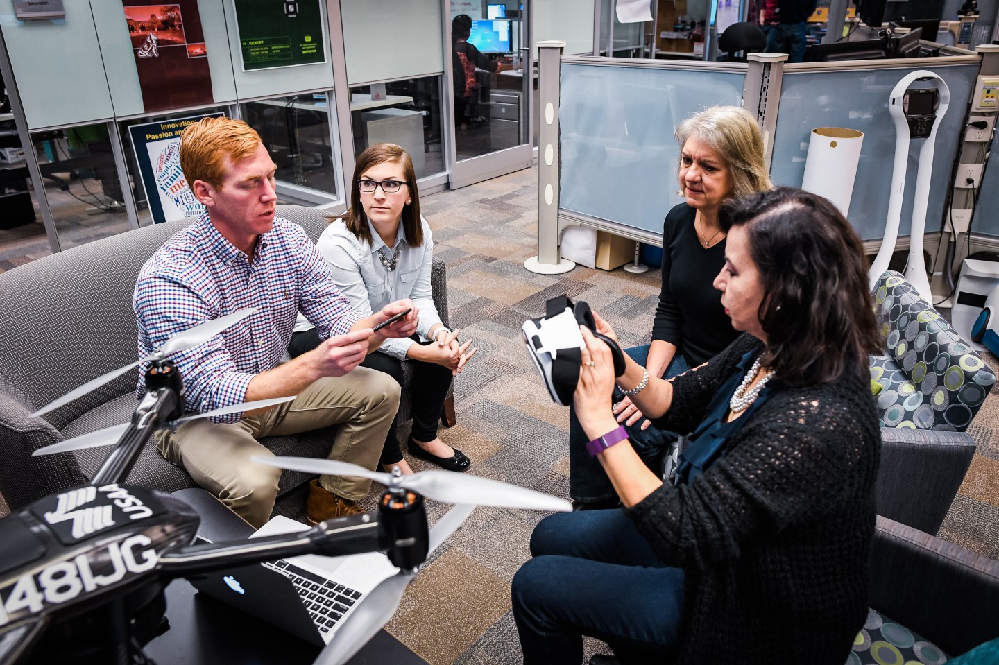 USAA-100-best-companies-hiring