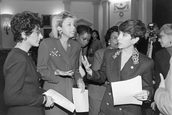 Marjorie Margolies Mezvinsky, Anna Eshoo, Lynn Schenk, Cynthia McKinney and Eva Clayton talking with each other