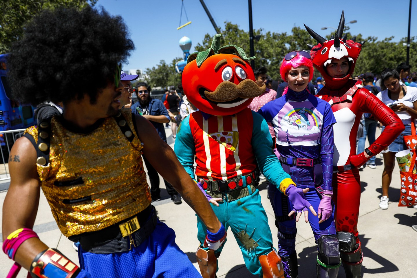 halloween-costumes-fortnite-featured