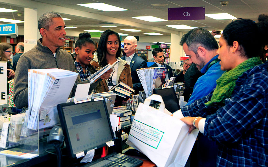 Obama Visits Local Bookstore On Small Business Saturday