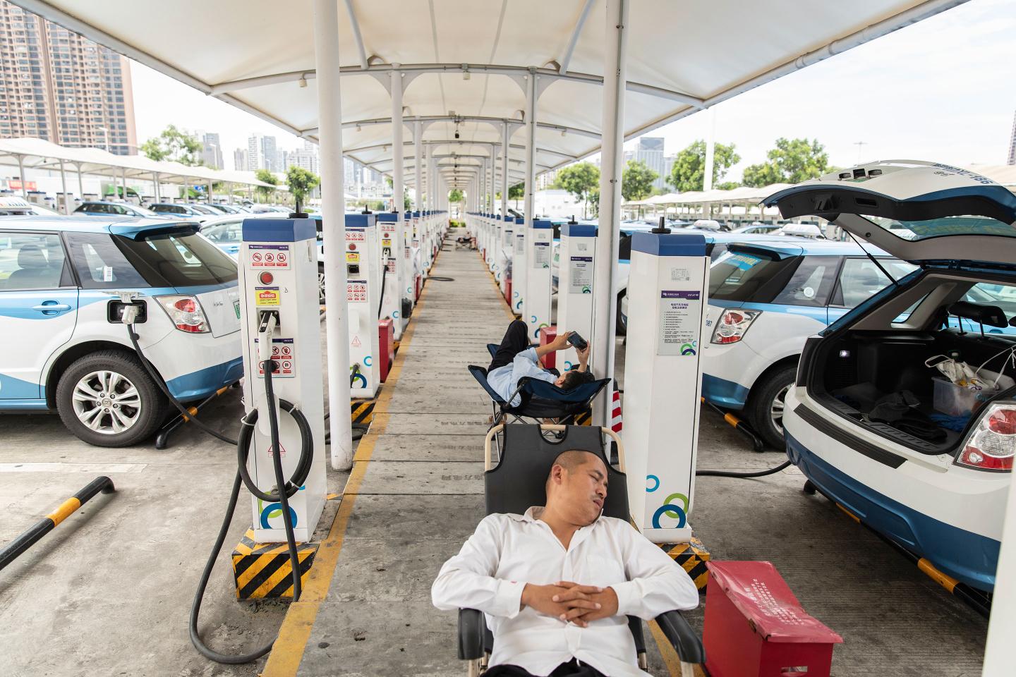 CAR09.19-Shenzhen Taxi Charging Station