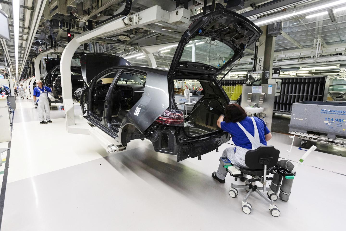 CAR09.19-VW Plant Zwickau Germany