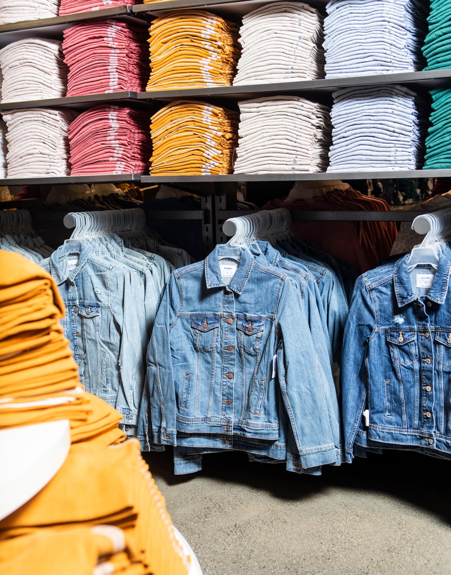 NAV1019. Old Navy Sonia Syngal 03