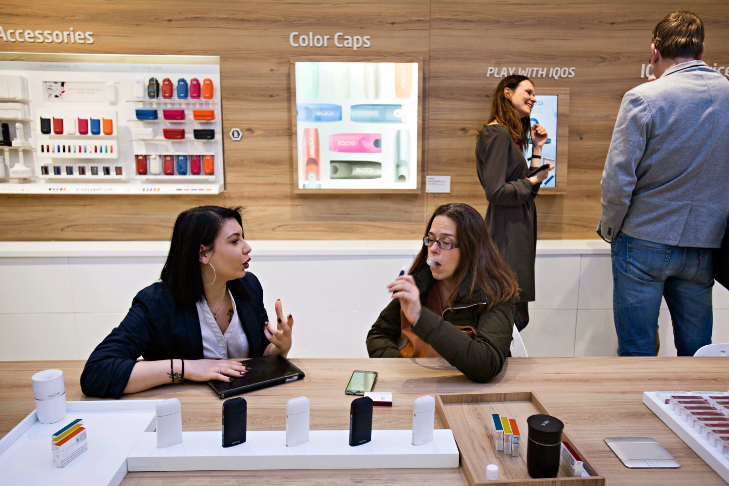 CIG1119.IQOS-Store