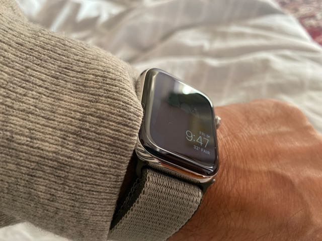 apple watch series 5 display