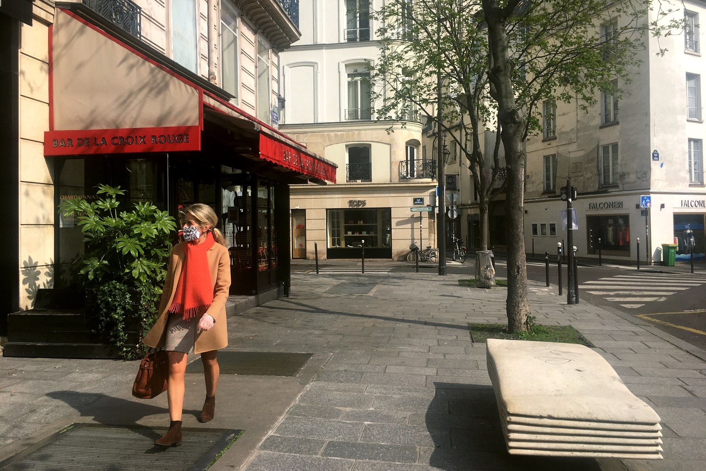 Fortune Diary Coronavirus-Paris-Vivienne Walt