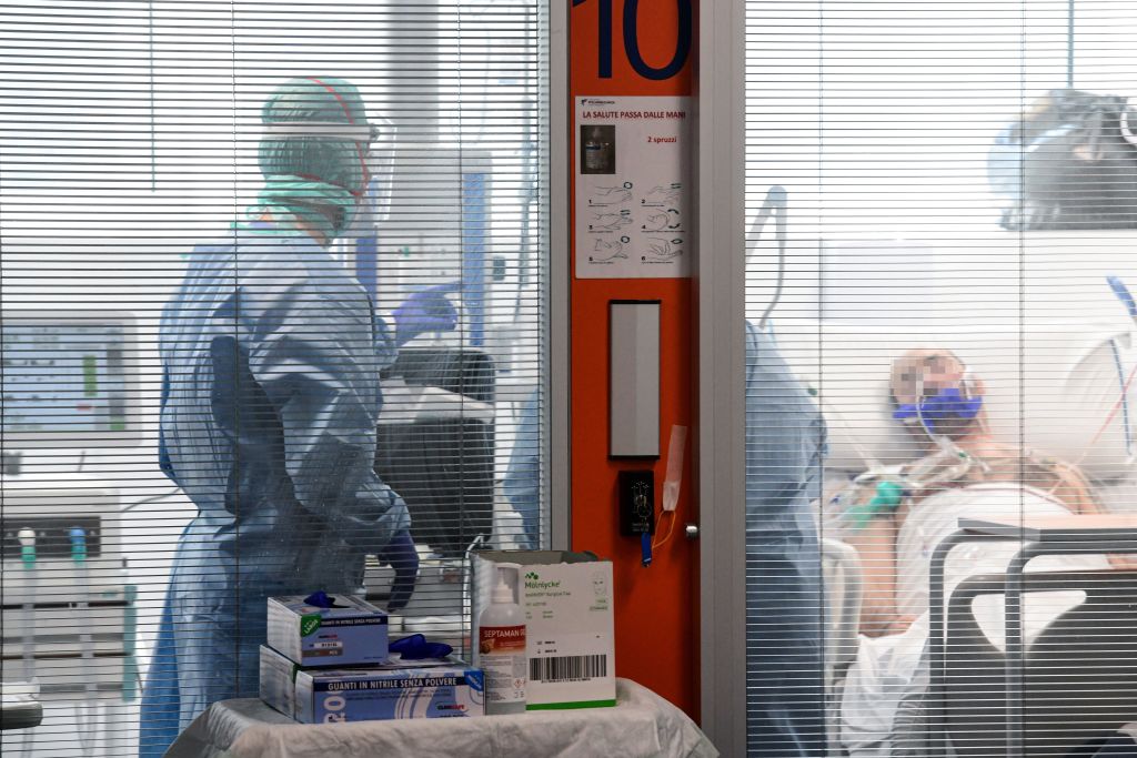 TOPSHOT-ITALY-HEALTH-VIRUS