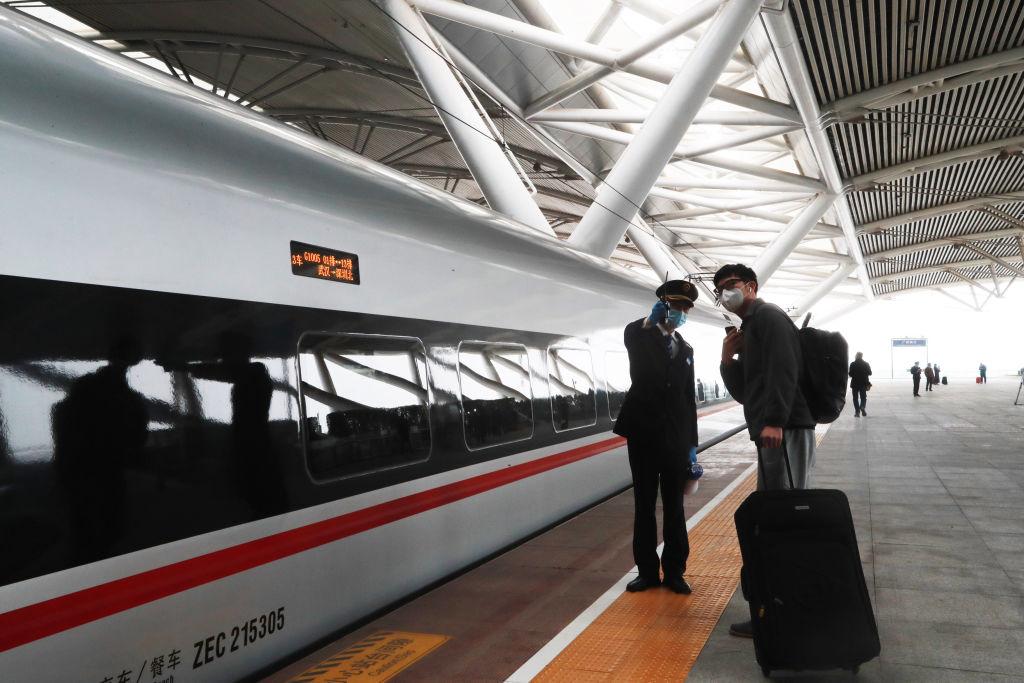 CHINA-GUANGZHOU-TRAIN FROM WUHAN-ARRIVAL (CN)
