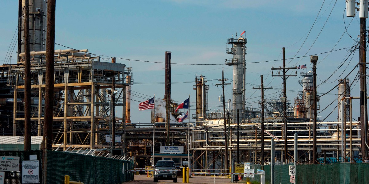 Valero Energy Corporation (VLO) Company Profile, News, Rankings